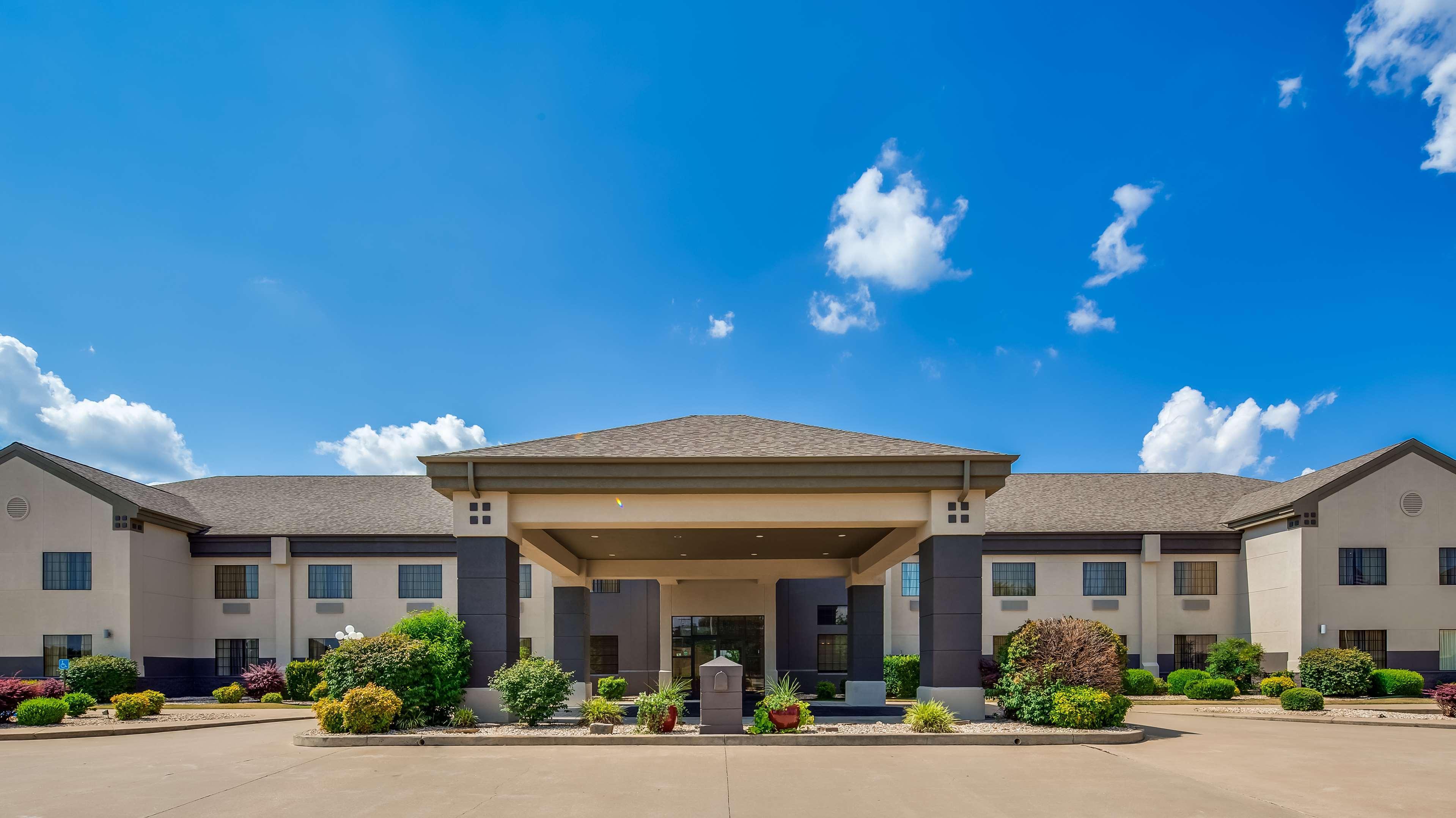 Best Western Locust Grove Inn & Suites Exterior photo