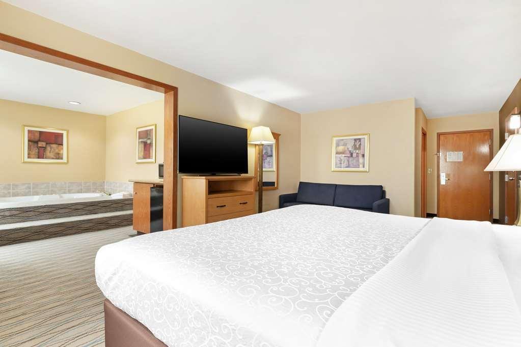 Best Western Locust Grove Inn & Suites Room photo
