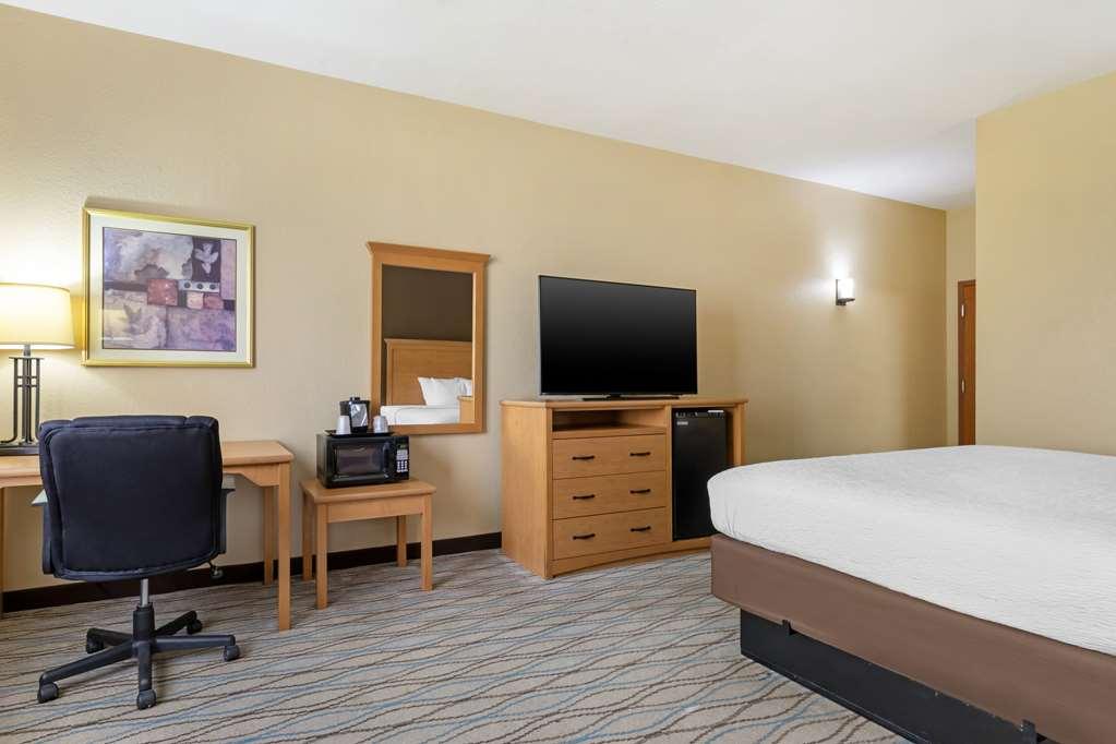 Best Western Locust Grove Inn & Suites Room photo