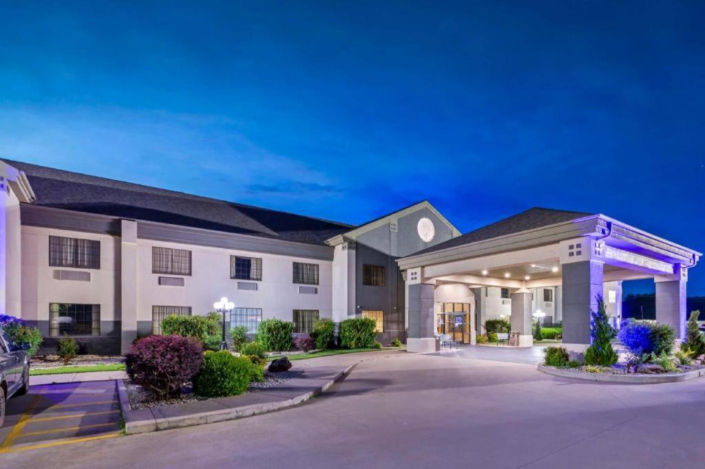 Best Western Locust Grove Inn & Suites Exterior photo